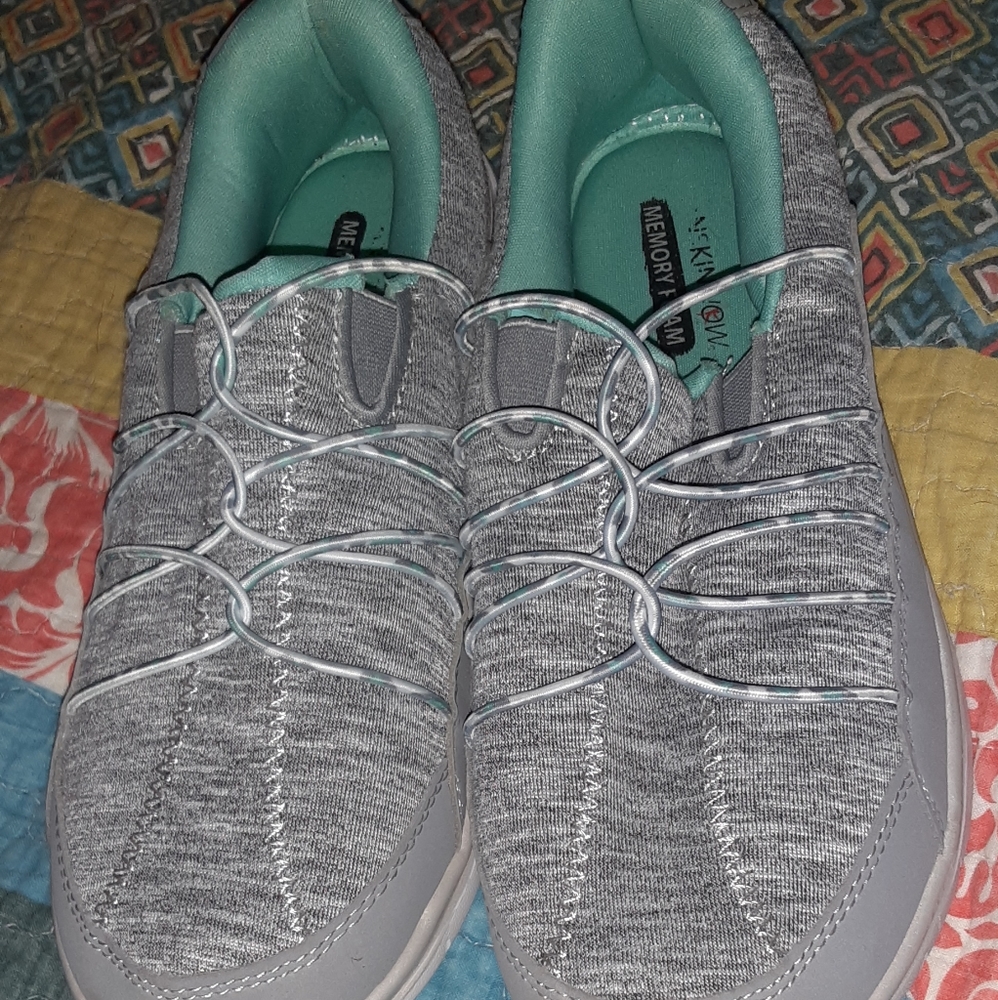Skechers